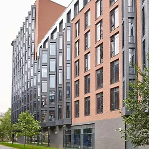 Modern Ensuites With Shared Kitchen At Howard Gardens In Apartment
