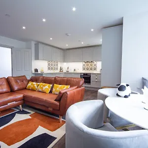 Sophia's Cwtch Apartment