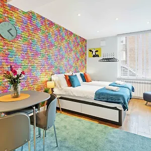 rainbow-studio-spacious-city-centre-close-to-sea-sleeps.brighton-hotels-england.com/
